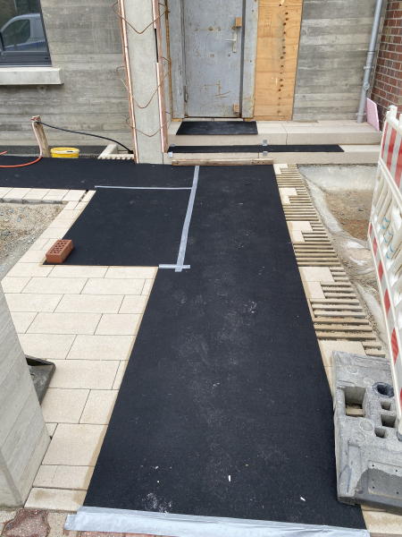 HAMMERFEST APEX BLACK | Schutzboden Legeboden für Außen und Innen, schwarz 28x1m 800g/m²
